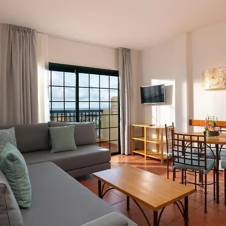 Gf Isabel Hotel