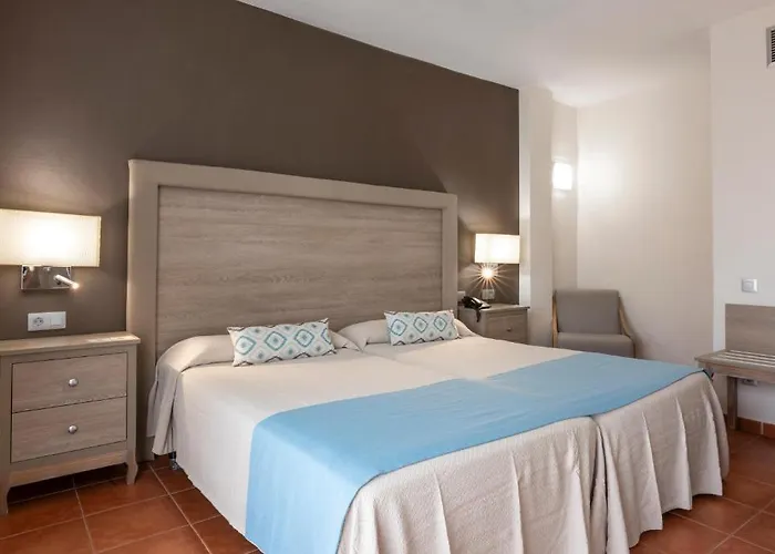 Gf Isabel 4* Адехе