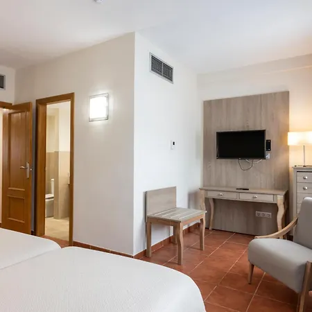 Gf Isabel Hotel 4*