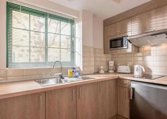 Gf Isabel Costa Adeje (Tenerife)